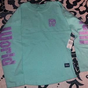 Brand new 2023 pullover Spirit Jersey from Walt Disney World.